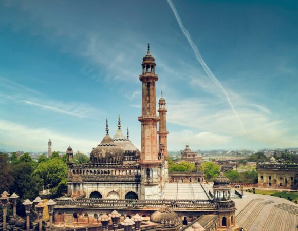 Taxi Service in Lucknow for Outstation – BMX Tours & Travels